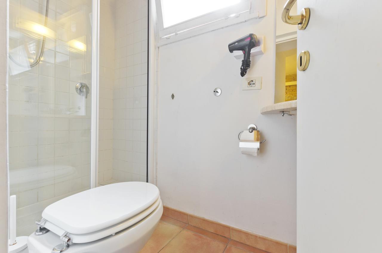 Studio Vicolo De Renzi Trastevere Рим Экстерьер фото